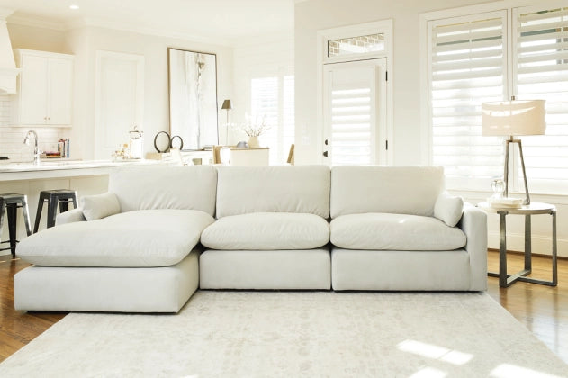 Sophie 3-Piece Sectional with Left Chaise (Ivory)