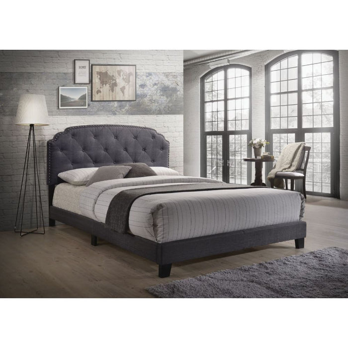 Tradilla Traditional Queen Bed (Grey)