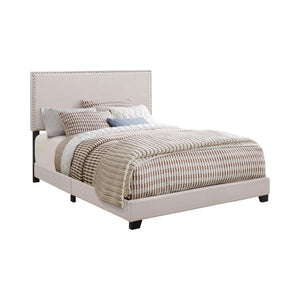 Boyd Upholstered Bed with Nailhead Trim (Ivory)