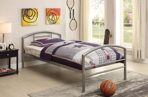 Baines Twin Metal Bed with Arched Headboard (Silver)