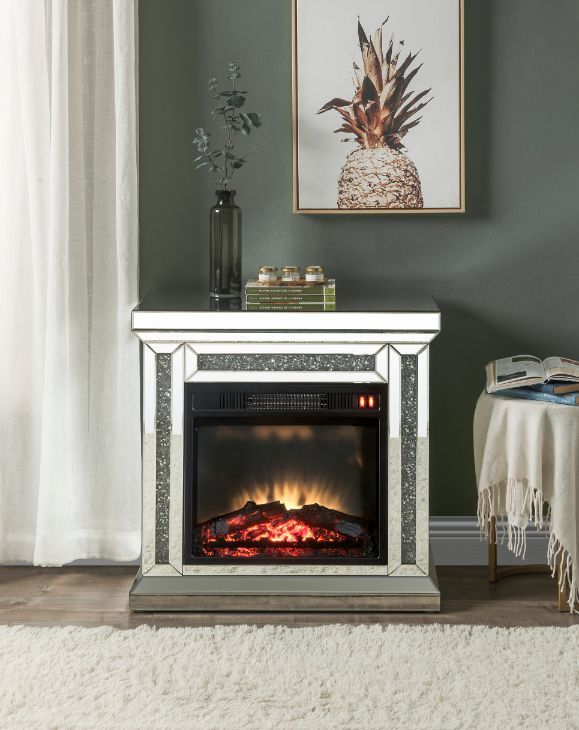 Hunter Electric Fireplace – Fully Furnished