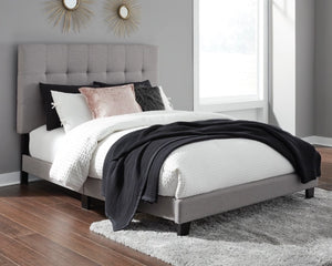 Adelloni Signature Upholstered Bed (Grey)