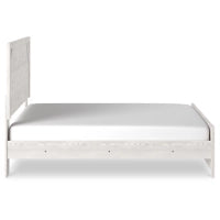 Gerridan Queen/Full Panel Bed (White)