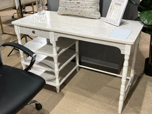 Moers Transitional Desk (White)