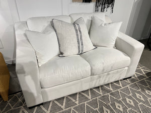 Ashlyn Living Room Collection (White)