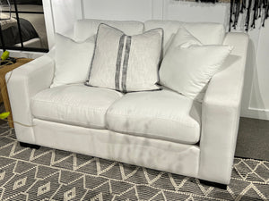 Ashlyn Living Room Collection (White)