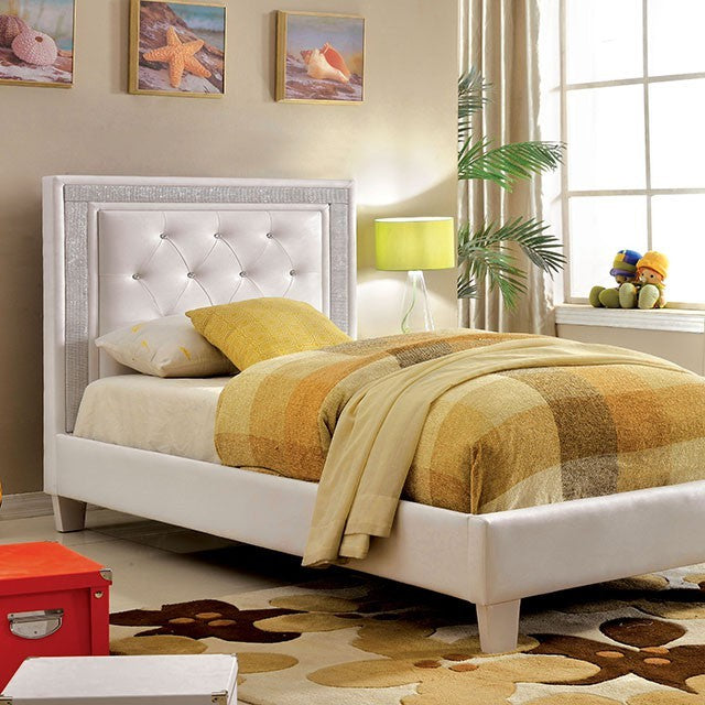 Lianne Rhinstone Bed (White)