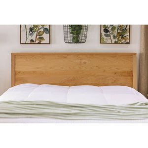 Williamette Mid-Modern Bed (Light Oak)