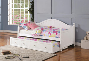 Coastal White Daybed With Trundle